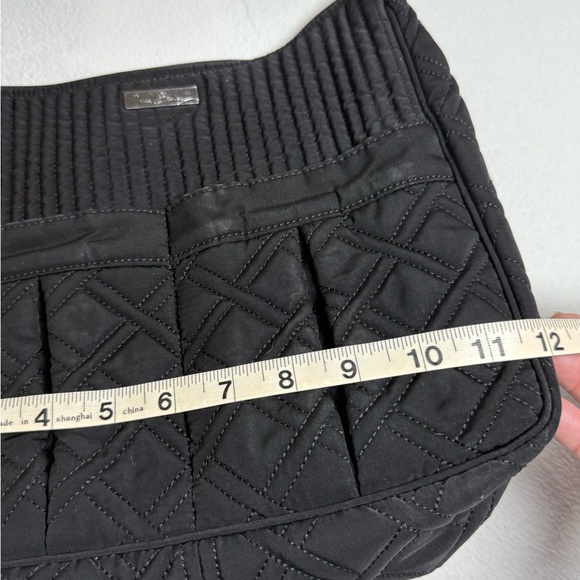 LARGE VERA BRADLEY BLACK
QUILTED PURSE / SHOULDER BAG
STRAP ADJUSTS - NICE GIFT! - Picture 5 of 8